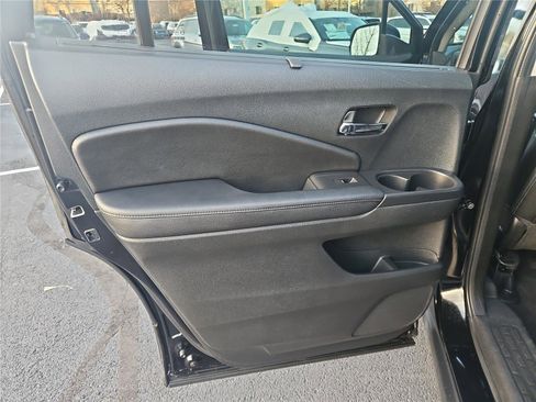 Used 2022 Honda Pilot EX-L image 25