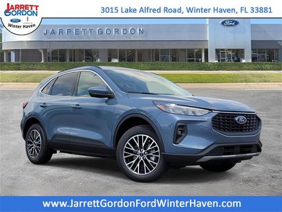 New 2025 Ford Escape SE