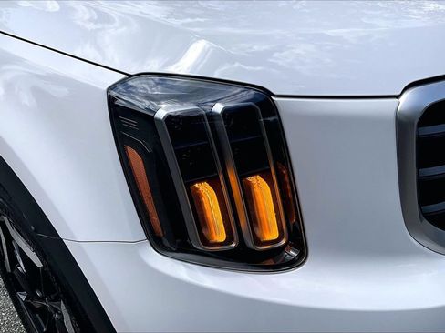 Used 2024 Kia Telluride S AWD/4WD image 32