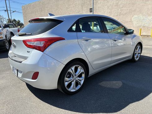 Used 2014 Hyundai Elantra GT w/ Option Group 02 image 2