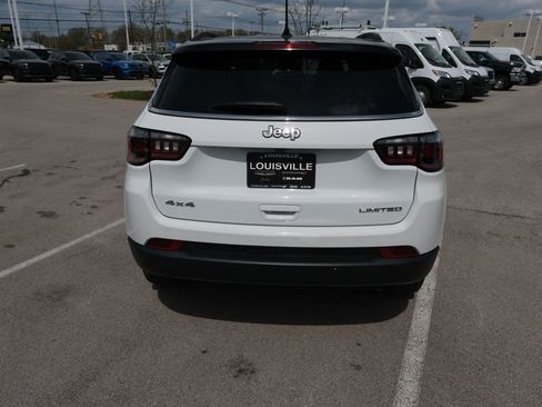 Used 2022 Jeep Compass Limited AWD/4WD image 8