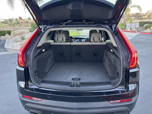 Used 2019 Cadillac XT4 Luxury image 37