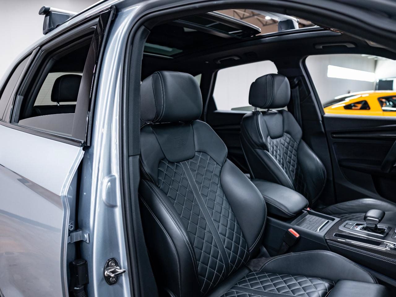 Used 2019 Audi SQ5 Premium Plus w/ Premium Plus Package AWD/4WD image 17