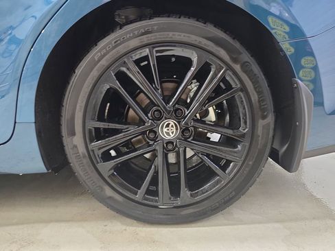 Used 2025 Toyota Camry SE image 31