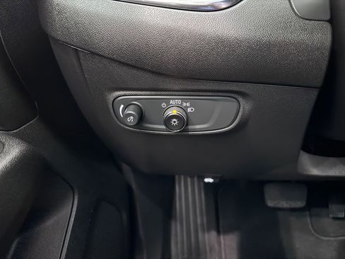 Certified 2024 Chevrolet Equinox LT image 23