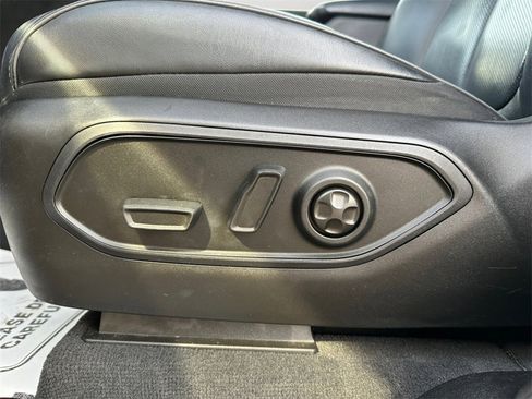 Used 2022 Jeep Grand Cherokee Overland image 25