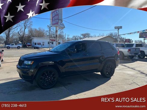 Used 2020 Jeep Grand Cherokee Altitude image 1