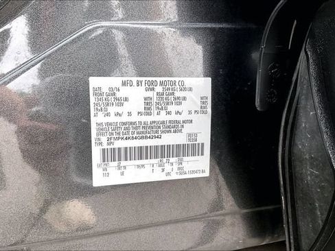 Used 2016 Ford Edge Titanium AWD/4WD image 16