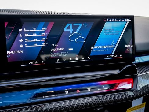 New 2026 BMW M5 Touring image 17