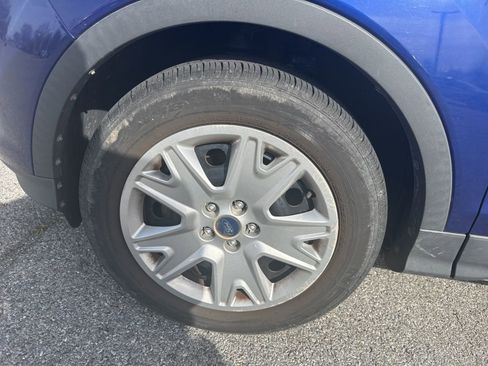 Used 2013 Ford Escape S image 12