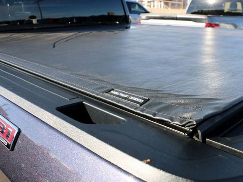 Used 2024 GMC Sierra 1500 Elevation image 10