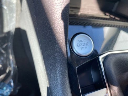 New 2025 Volkswagen Taos SE image 39
