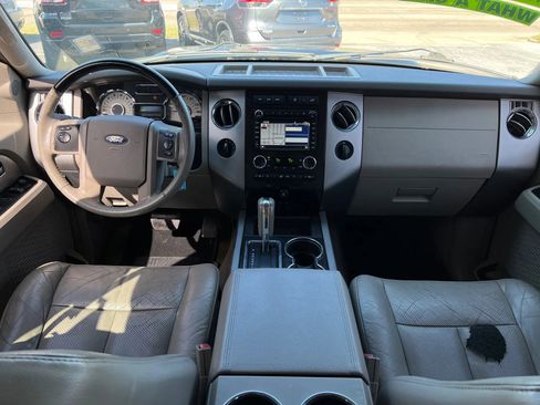 Used 2013 Ford Expedition EL Limited image 17