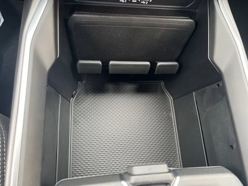 Used 2025 RAM 2500 Big Horn AWD/4WD image 22