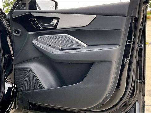 Certified 2023 Acura MDX SH-AWD image 23