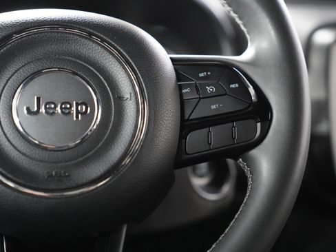 Used 2021 Jeep Renegade Latitude image 20