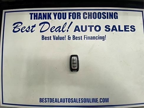 Used 2023 Chrysler Pacifica Touring FWD image 24
