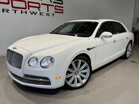 Used 2018 Bentley Flying Spur V8 image 2