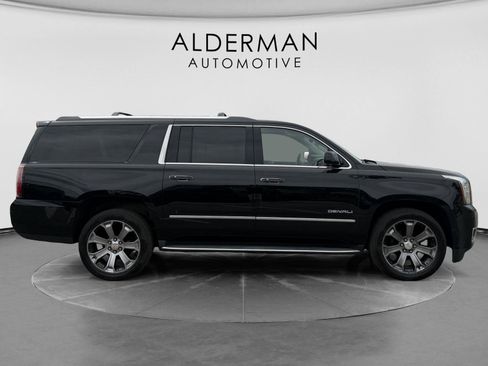 Used 2017 GMC Yukon XL Denali w/ Open Road Package image 6