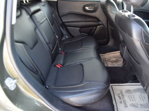 Used 2018 Jeep Compass Latitude w/ Popular Equipment Group image 27