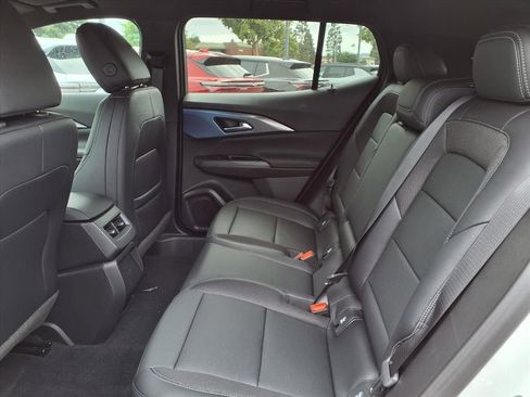 New 2026 Chevrolet Equinox EV LT image 6