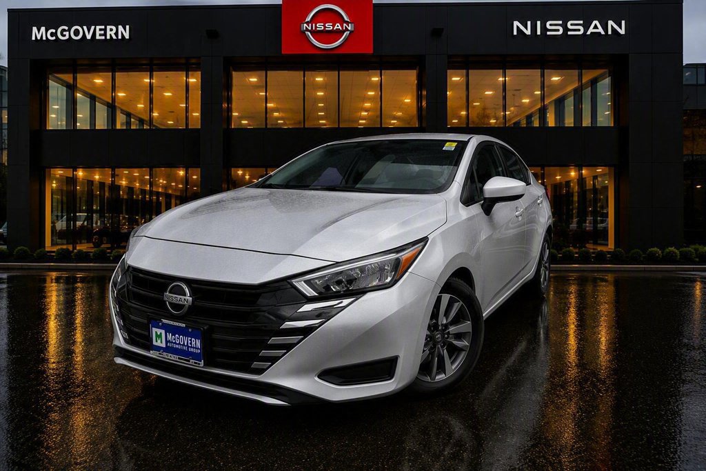 Certified 2025 Nissan Versa SV w/ Trunk Package FWD image 1