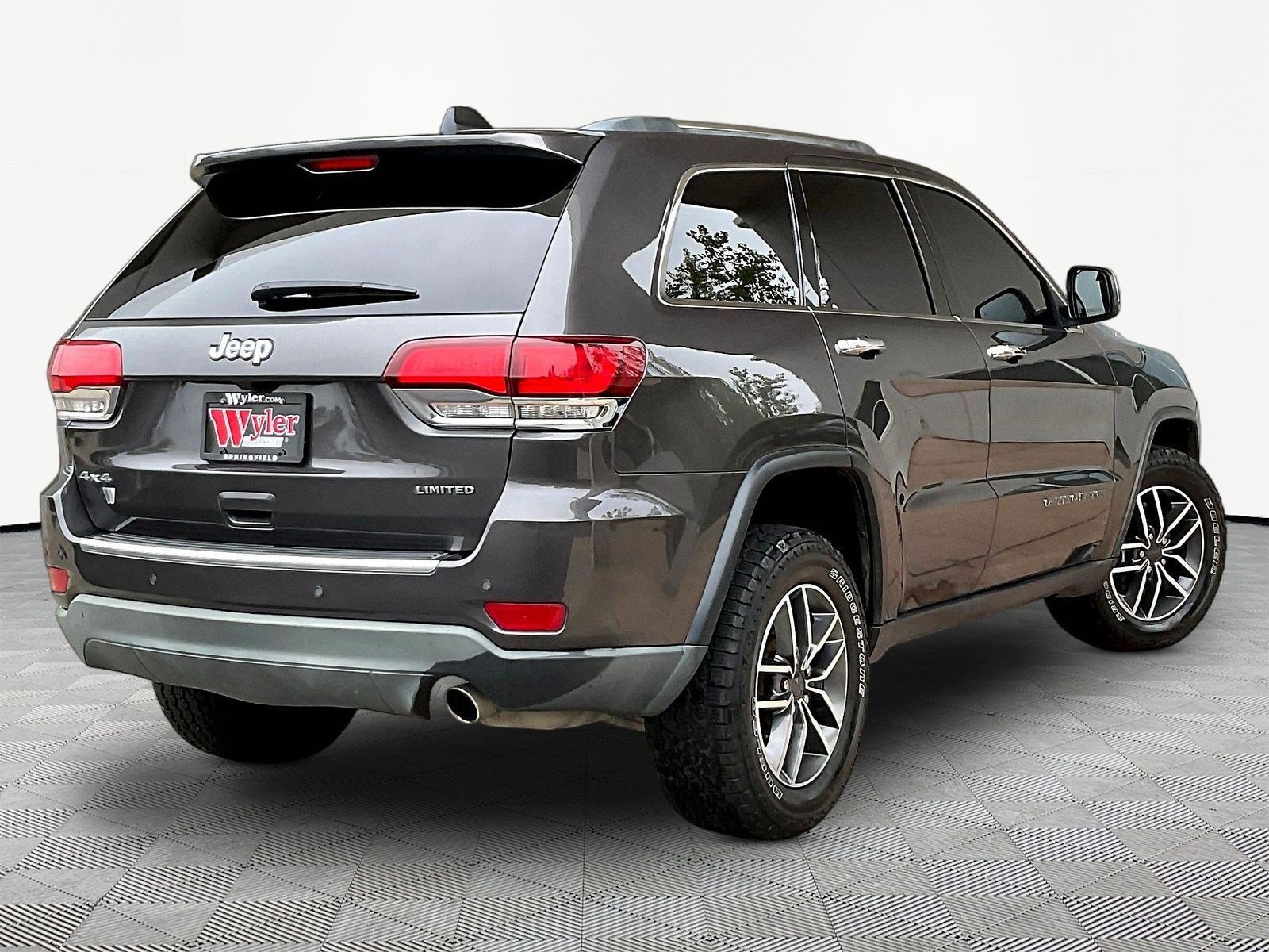 Used 2021 Jeep Grand Cherokee Limited AWD/4WD image 6