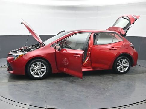 Used 2021 Toyota Corolla SE w/ SE Preferred Package image 44