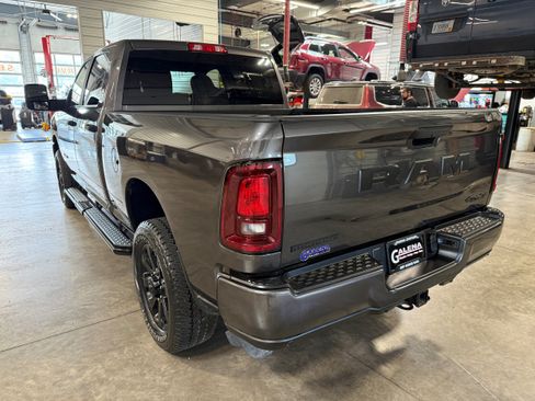 Used 2025 RAM 2500 Big Horn AWD/4WD image 27