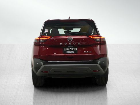 Used 2021 Nissan Rogue SV w/ Premium Package image 4