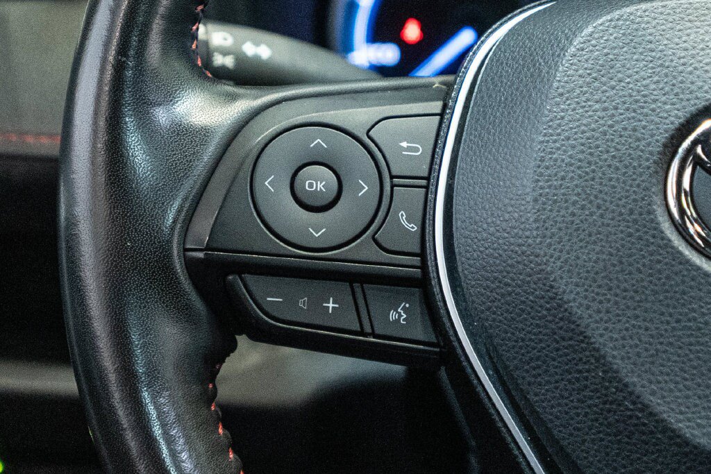 Used 2023 Toyota RAV4 SE w/ Weather & Moonroof Package AWD/4WD image 19