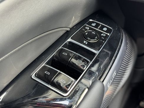 New 2026 Cadillac Lyriq V image 32