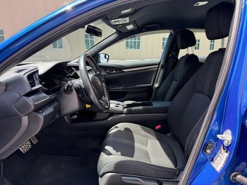 Used 2018 Honda Civic Sport image 12