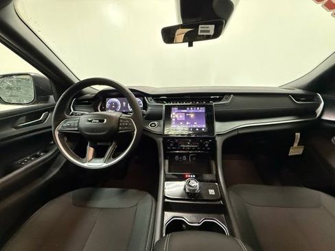 New 2026 Jeep Grand Cherokee L Laredo AWD/4WD image 15