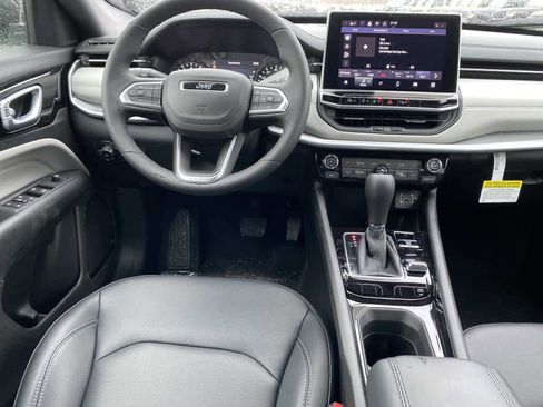 New 2026 Jeep Compass Limited image 7