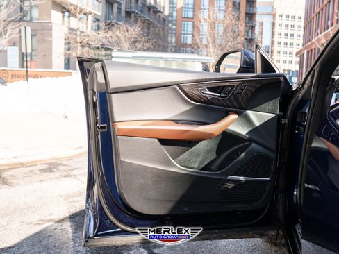 Used 2021 Audi Q8 Premium Plus image 45