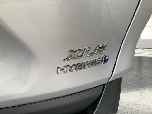 Used 2024 Toyota RAV4 XLE image 25