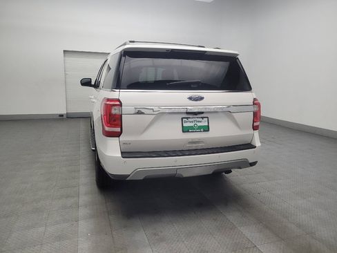 Used 2019 Ford Expedition XLT w/ Equipment Group 202A AWD/4WD image 6