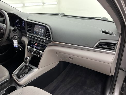 Used 2020 Hyundai Elantra SEL w/ Convenience Package (C2) image 24