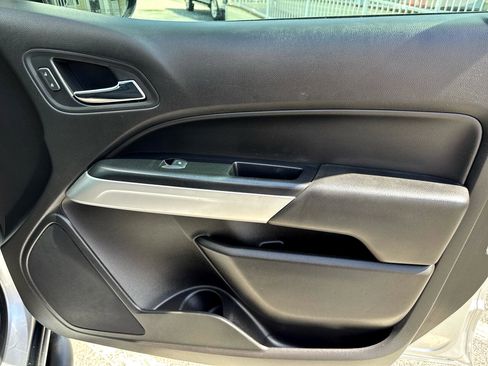 Used 2016 Chevrolet Colorado LT w/ LT Convenience Package image 13