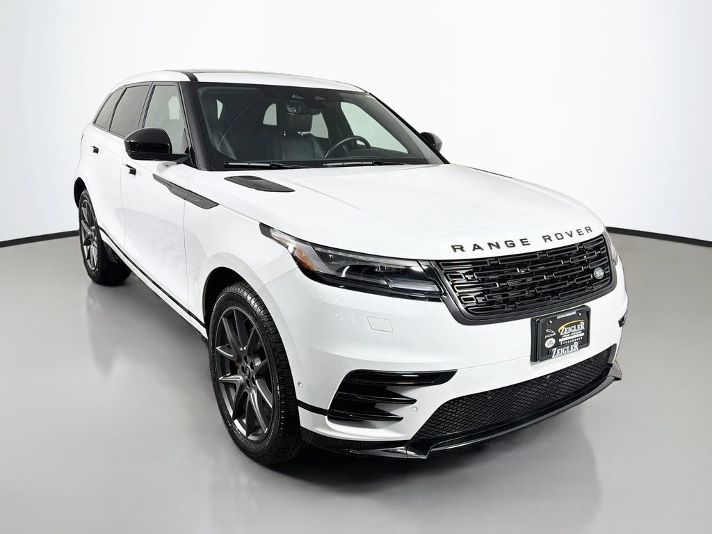 Used 2025 Land Rover Range Rover Velar Dynamic HSE AWD/4WD image 3