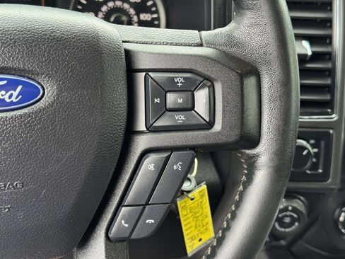 Used 2019 Ford F150 XLT w/ Equipment Group 302A Luxury AWD/4WD image 11