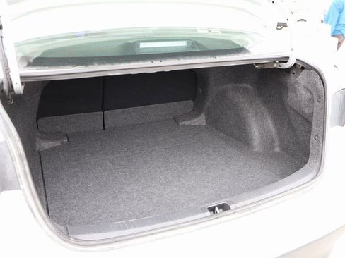 Used 2025 Toyota Corolla LE image 15