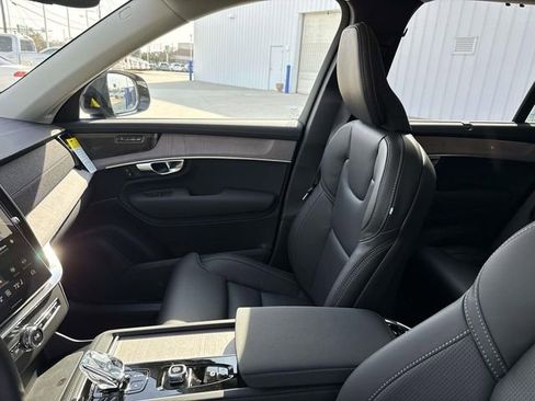 New 2026 Volvo XC90 B6 Ultra image 18