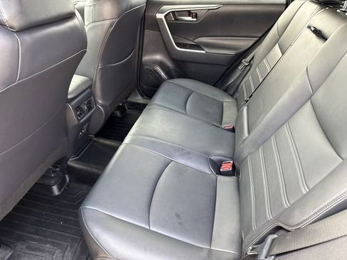 Used 2021 Toyota RAV4 XLE Premium FWD image 18