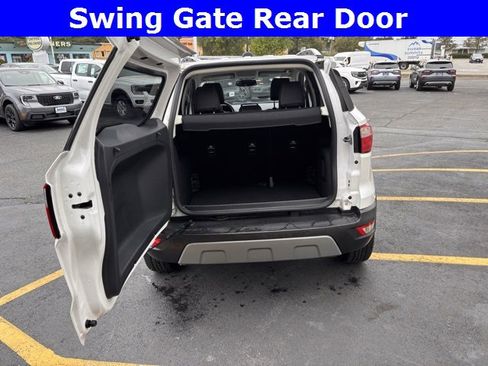 Used 2022 Ford EcoSport Titanium image 9