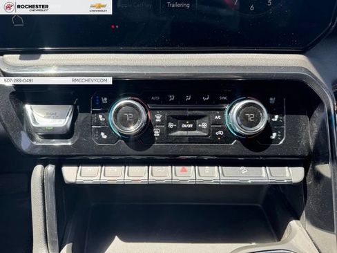 Certified 2023 GMC Sierra 1500 AT4 w/ Technology Package AWD/4WD image 10