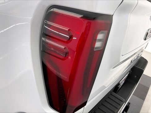 New 2026 GMC Sierra 3500 Denali w/ Denali Reserve Package image 15