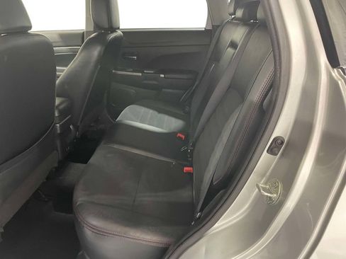 Used 2022 Mitsubishi Outlander Sport SE FWD image 9