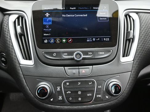 Used 2024 Chevrolet Malibu LT image 15